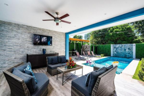 Private Pool Ping-Pong Table Walk to Beach Villa